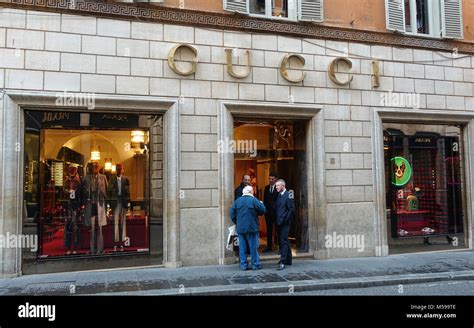 dove si trova gucci a roma a santa lucia|negozi gucci in italia.